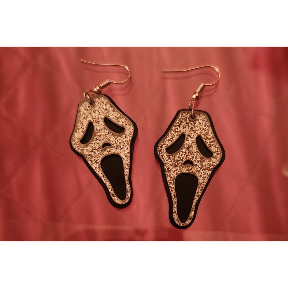 Ghost Face Scream Ladies Earrings NWT